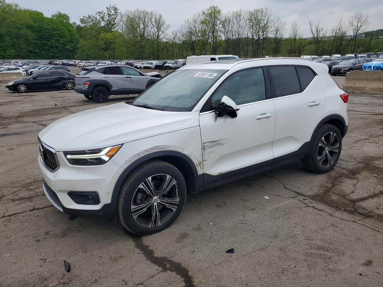 2019 VOLVO XC40 Inscription