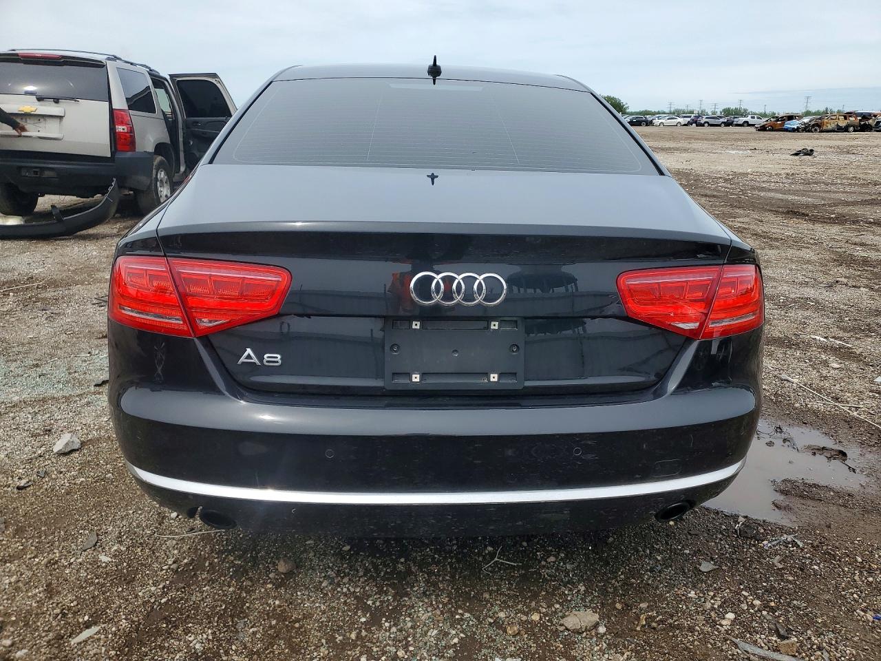 2013 AUDI A8