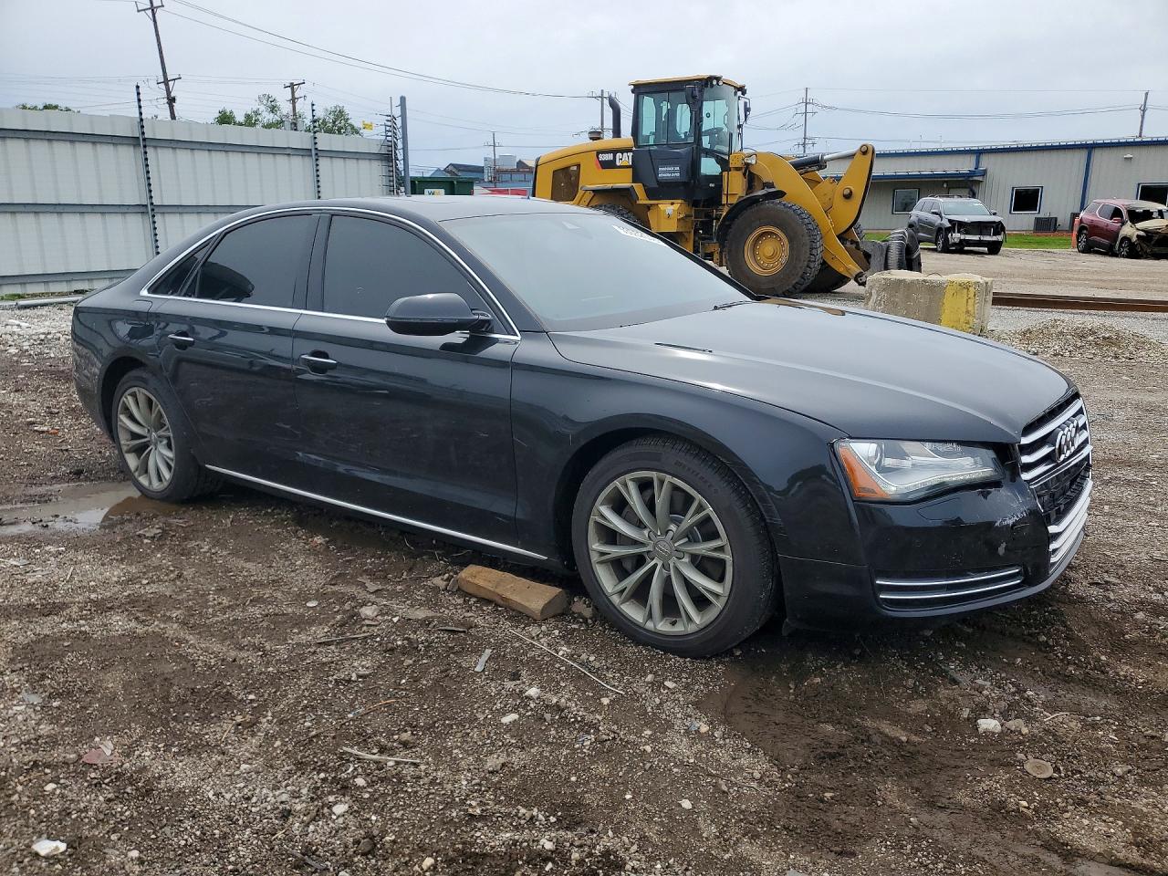 2013 AUDI A8
