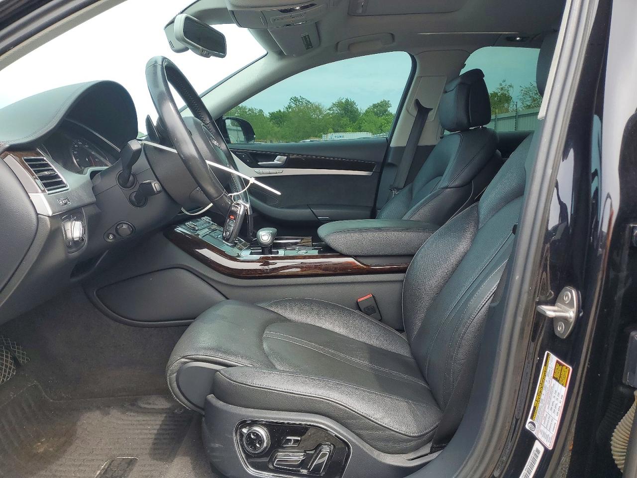 2013 AUDI A8