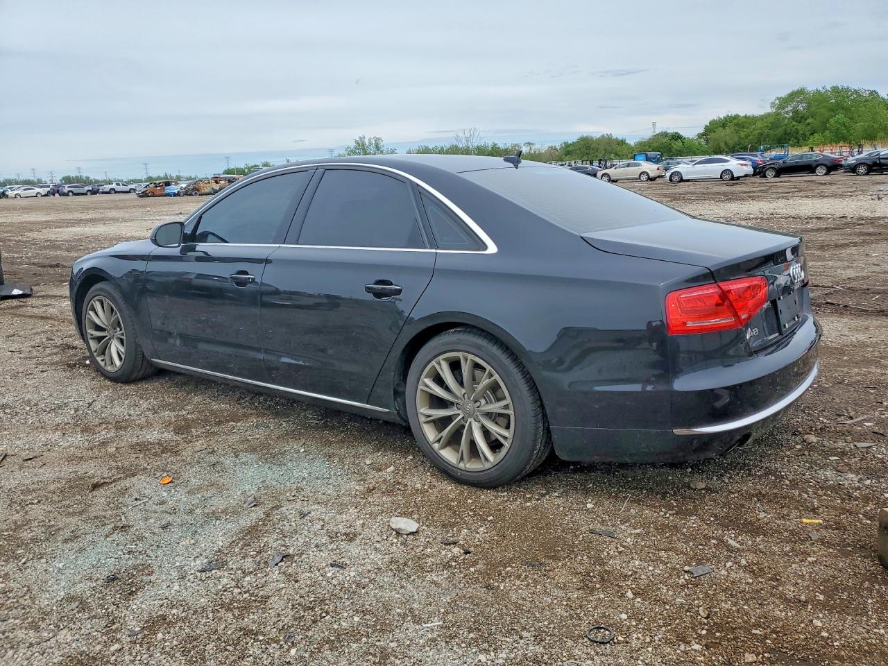 2013 AUDI A8