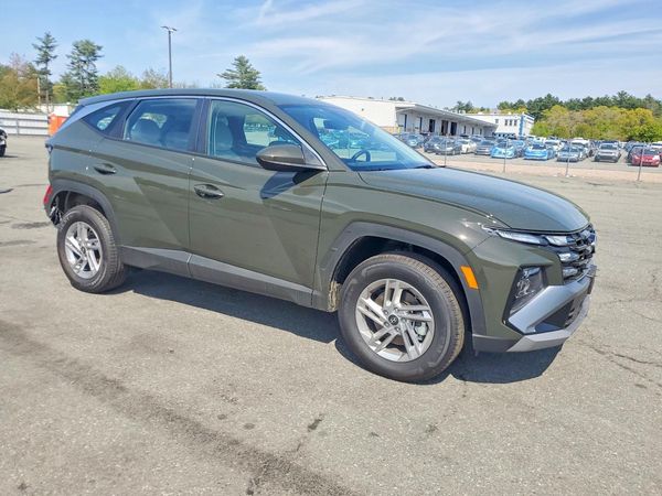 2026 HYUNDAI TUCSON SE