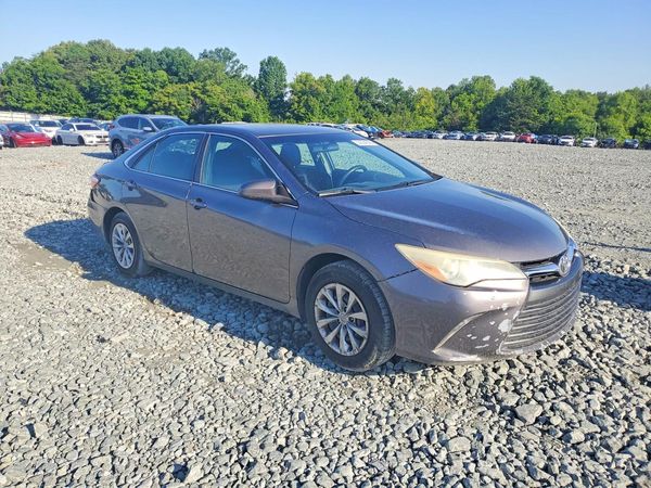 2016 TOYOTA CAMRY