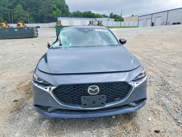 2022 MAZDA 3 Preferred Package