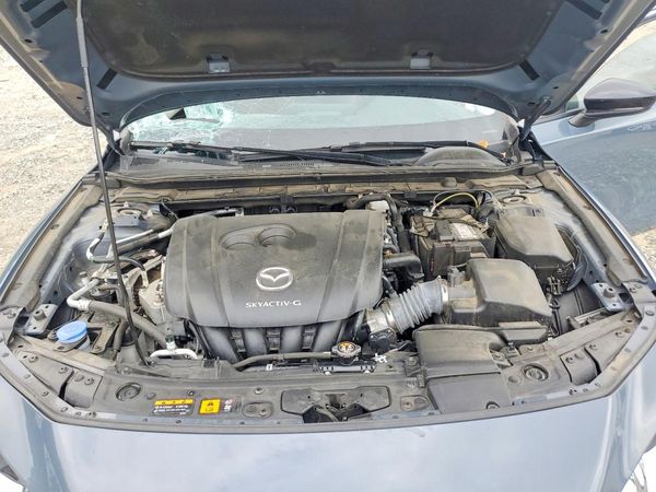 2022 MAZDA 3 Preferred Package