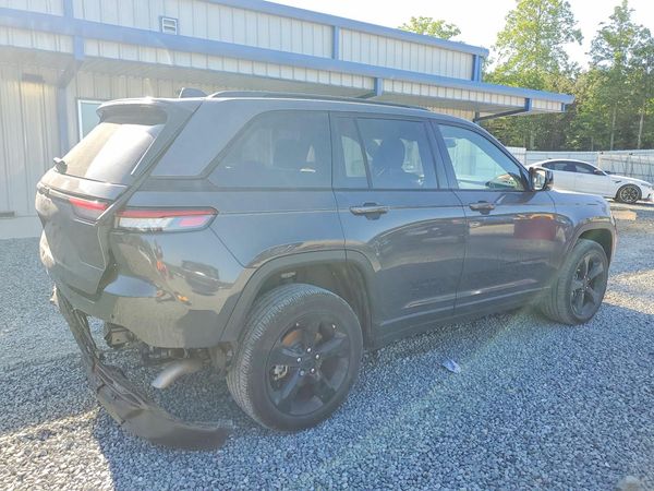 2023 JEEP GRAND CHEROKEE LAREDO 4X2