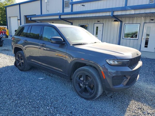 2023 JEEP GRAND CHEROKEE LAREDO 4X2
