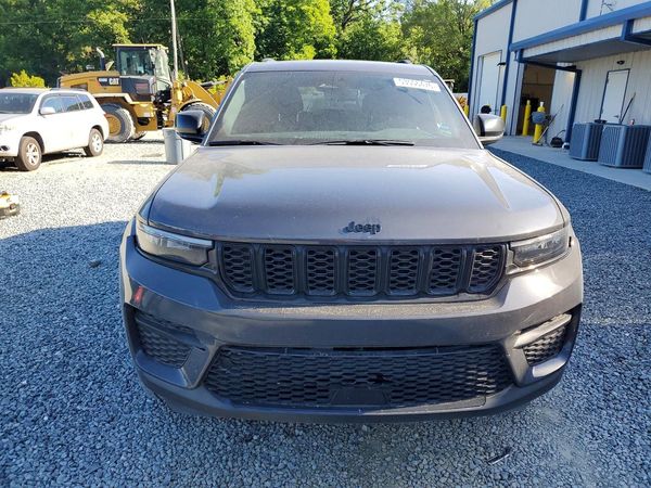 2023 JEEP GRAND CHEROKEE LAREDO 4X2