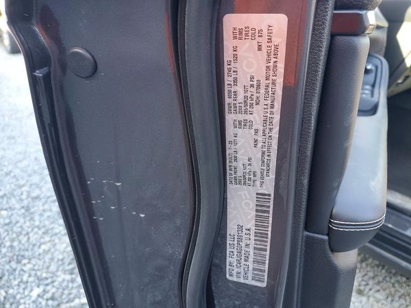 2023 JEEP GRAND CHEROKEE LAREDO 4X2