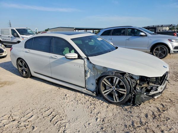 2019 BMW 750