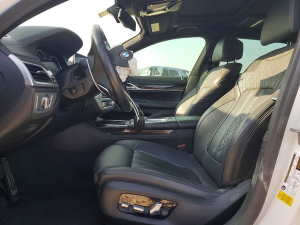 2019 BMW 750