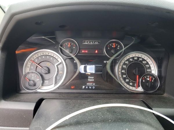 2017 RAM 1500 SLT