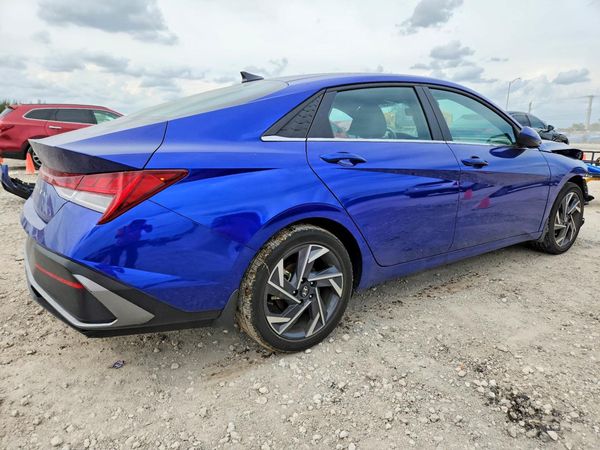 2025 HYUNDAI ELANTRA