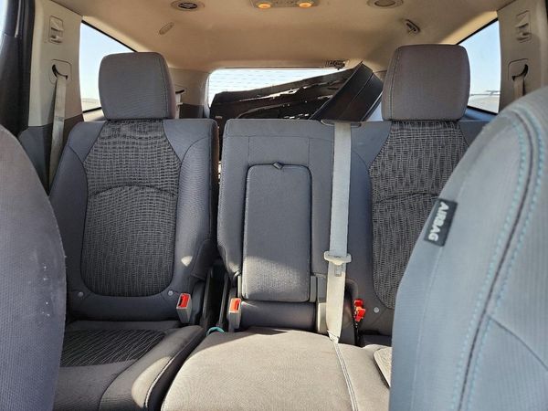 2016 CHEVROLET TRAVERSE LS