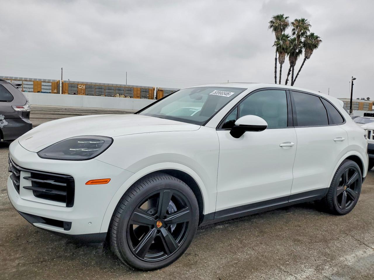2025 PORSCHE CAYENNE