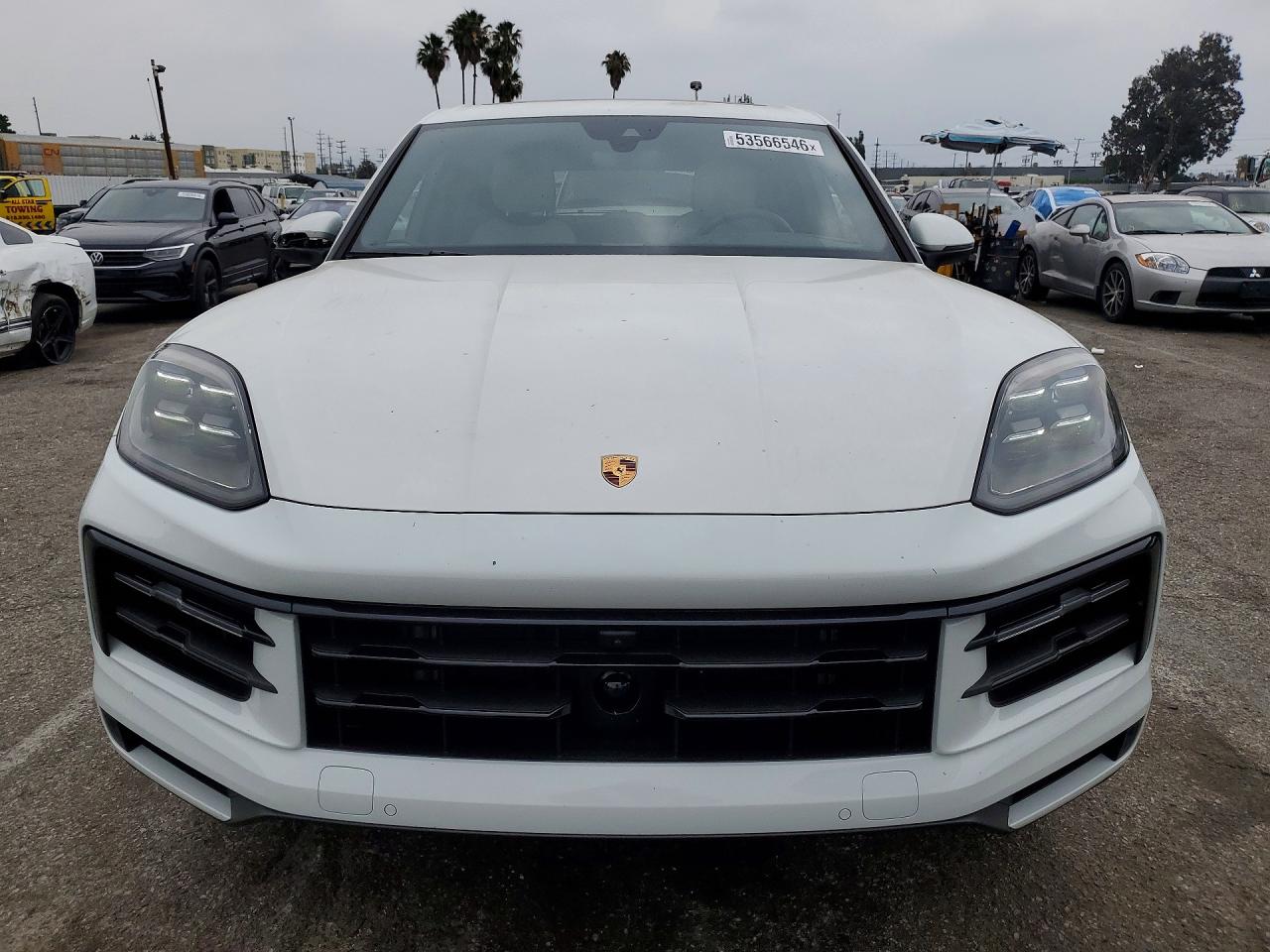 2025 PORSCHE CAYENNE