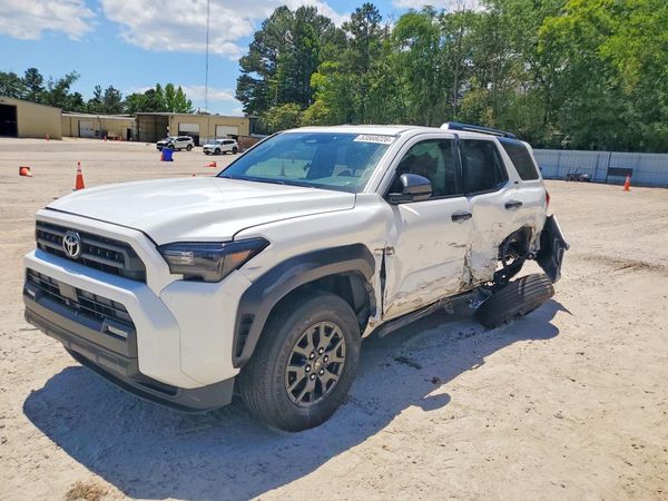 2025 TOYOTA 4RUNNER — Front 3/4