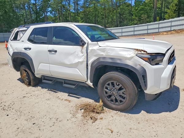 2025 TOYOTA 4RUNNER — Passenger 3/4