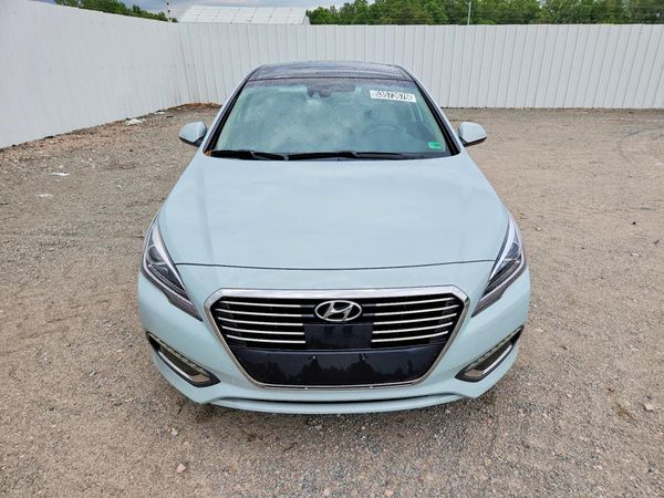 2016 HYUNDAI SONATA GLS (Middle)