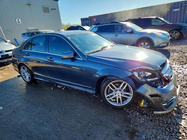 2013 MERCEDES-BENZ C C250