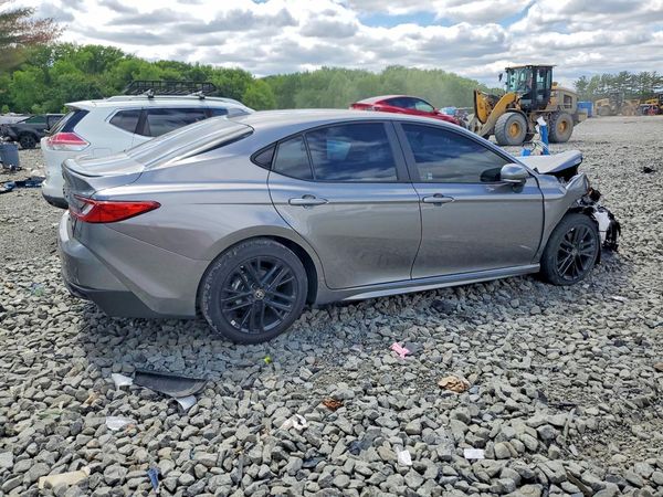 2026 TOYOTA CAMRY