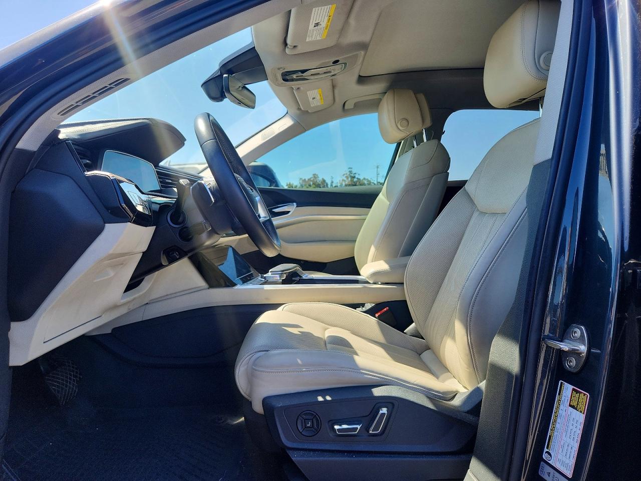 2019 AUDI E-TRON e-tron quattro Prestige