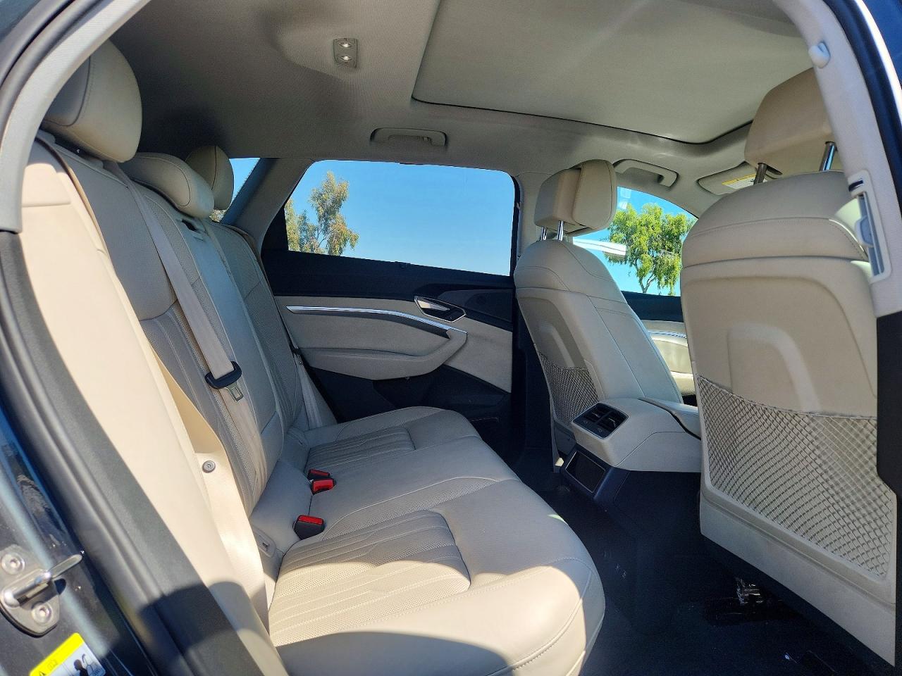 2019 AUDI E-TRON e-tron quattro Prestige