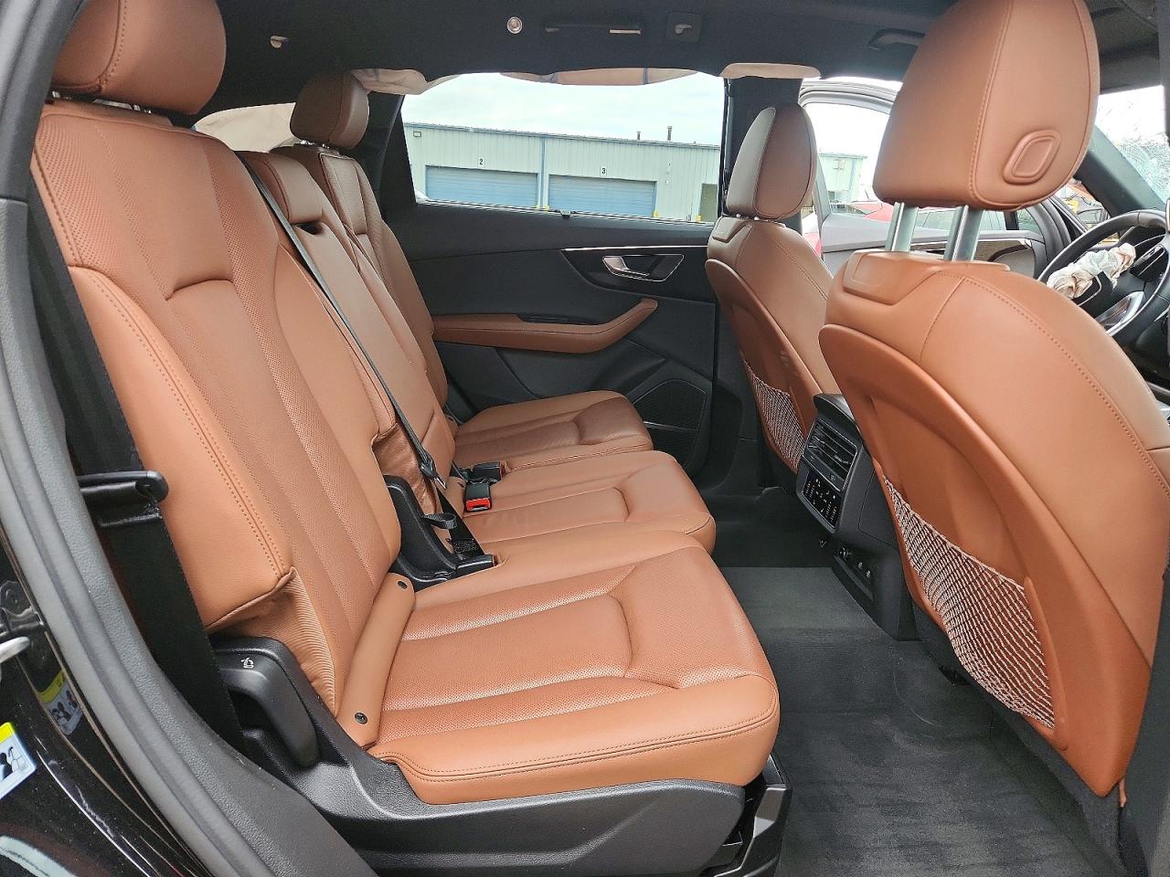 2024 AUDI Q7 quattro Premium Plus