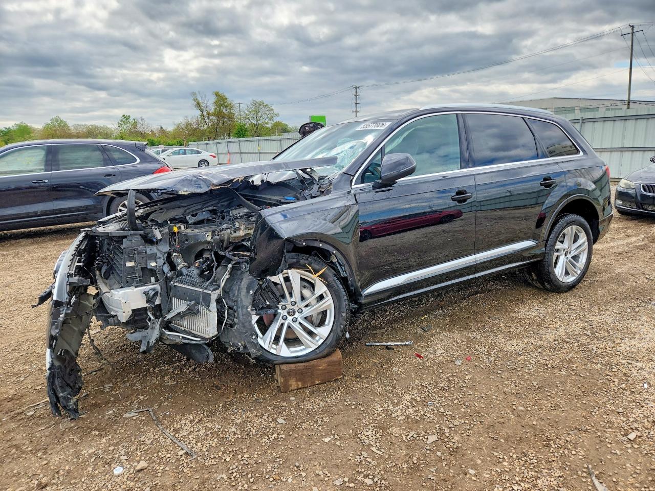 2024 AUDI Q7 quattro Premium Plus