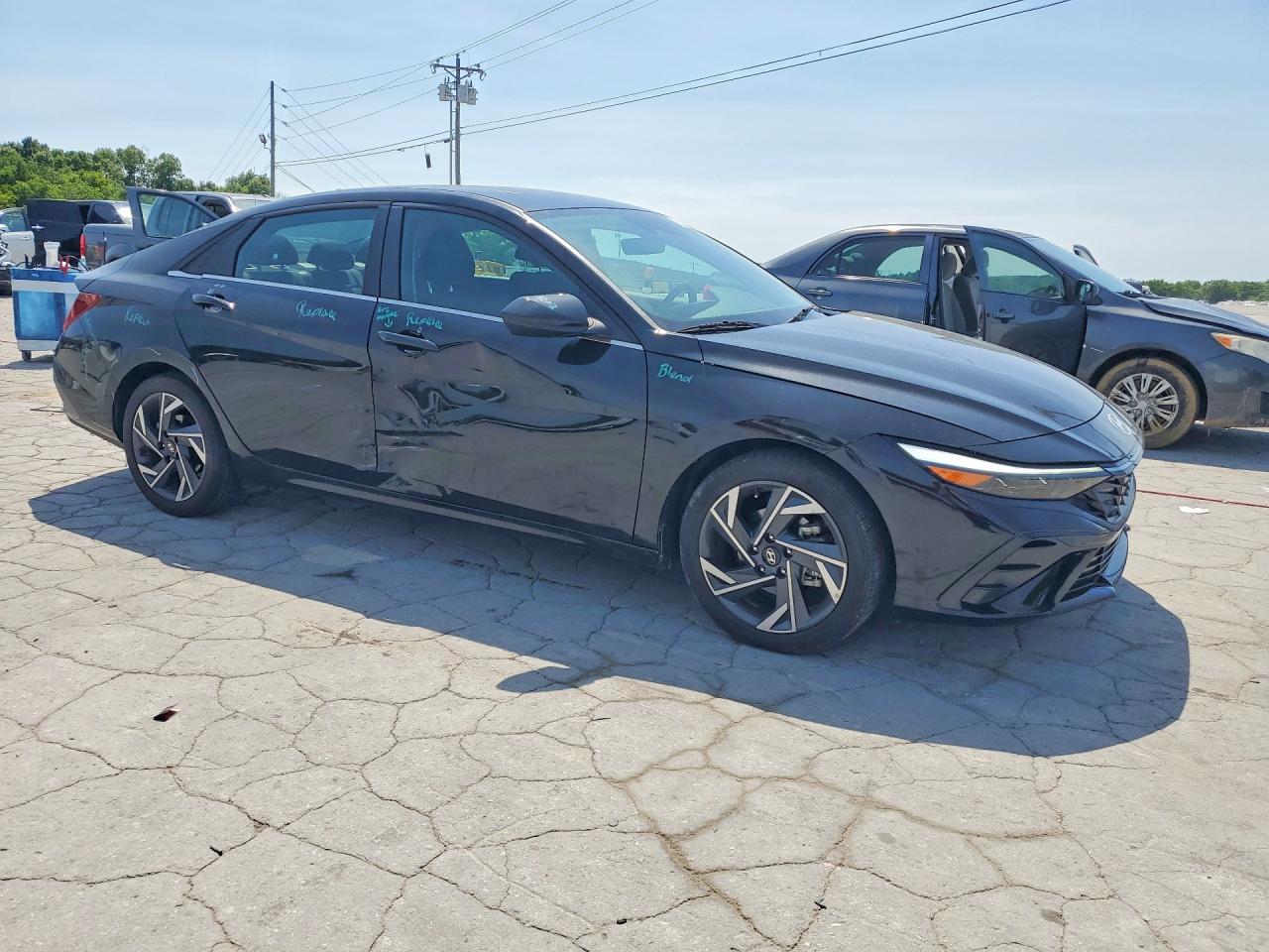 2024 HYUNDAI ELANTRA SEL w/ Convenience Pkg