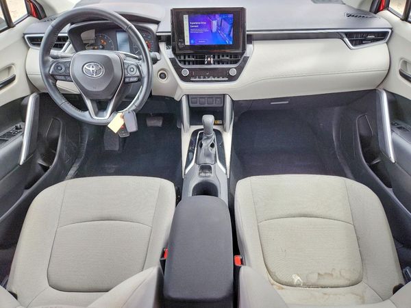2023 TOYOTA COROLLA CROSS LE