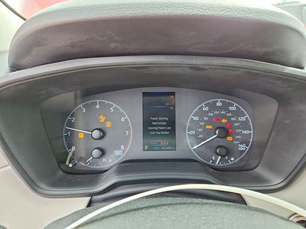 2023 TOYOTA COROLLA CROSS LE