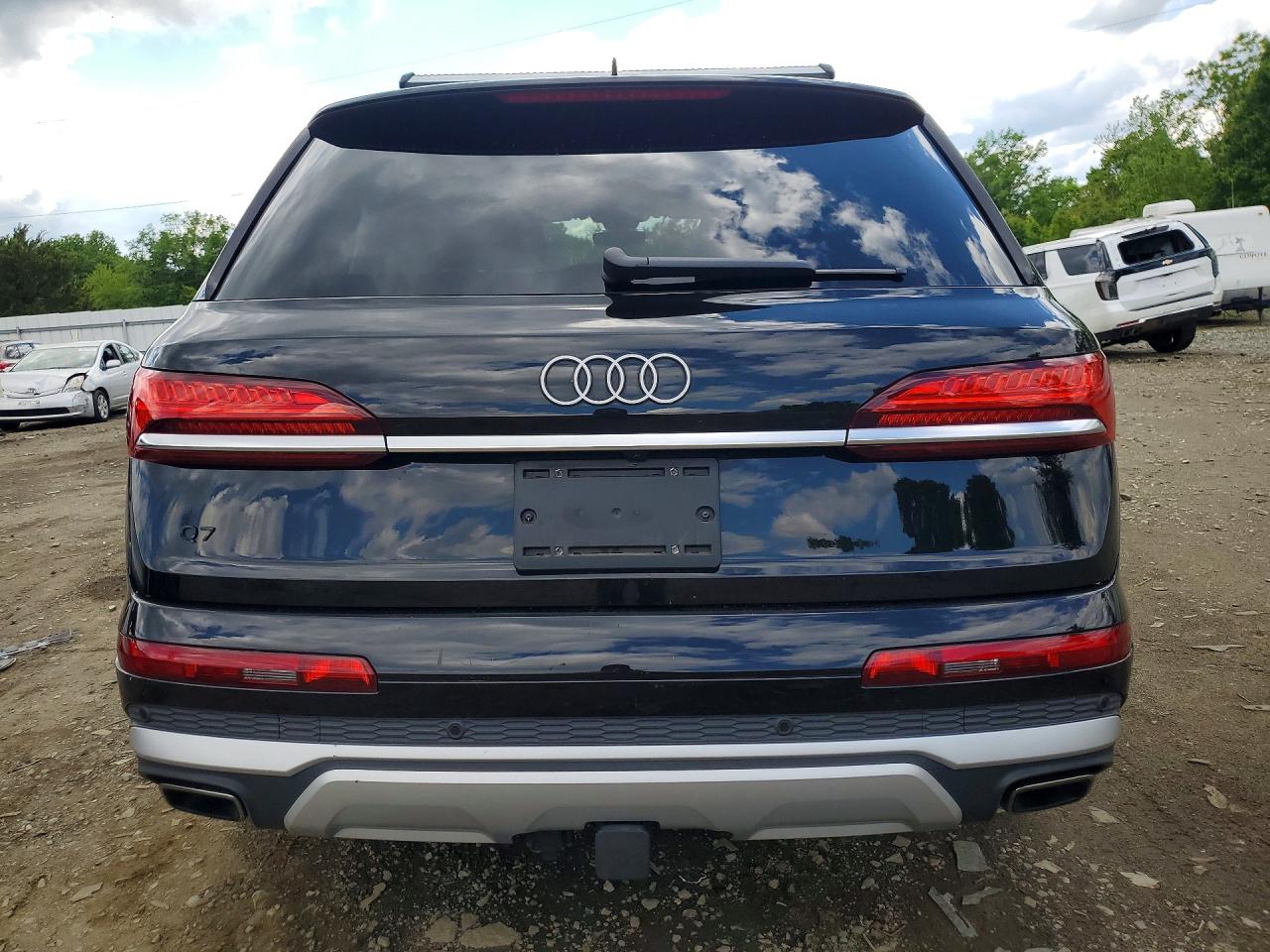 2025 AUDI Q7 quattro Premium Plus