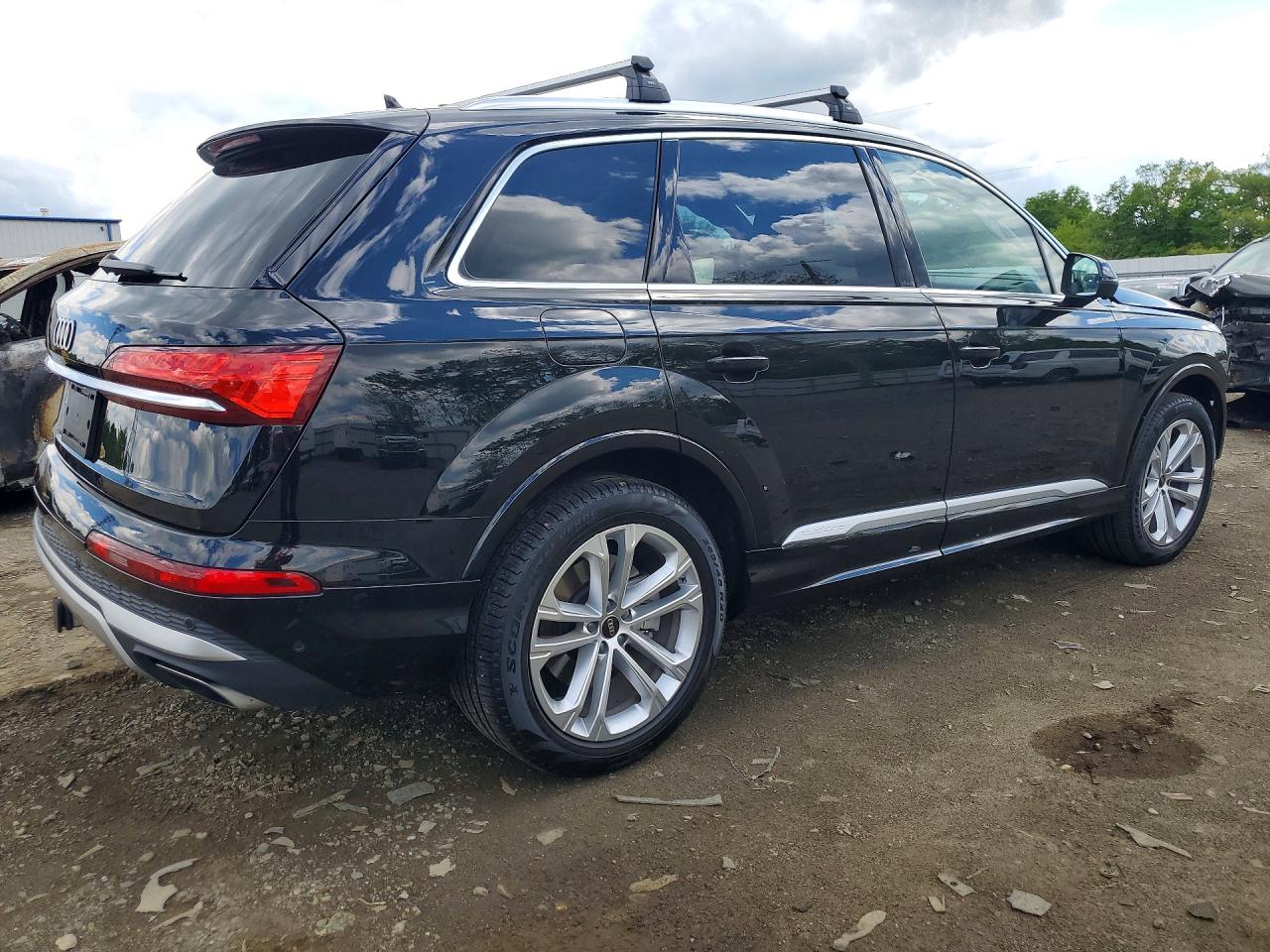 2025 AUDI Q7 quattro Premium Plus