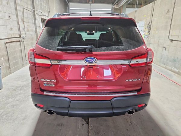 2019 SUBARU ASCENT Premium 8+ES