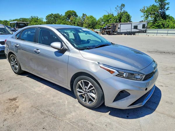 2022 KIA FORTE FE, LXS