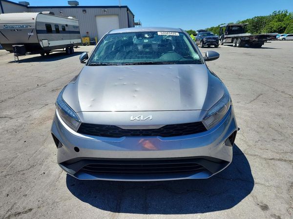 2022 KIA FORTE FE, LXS