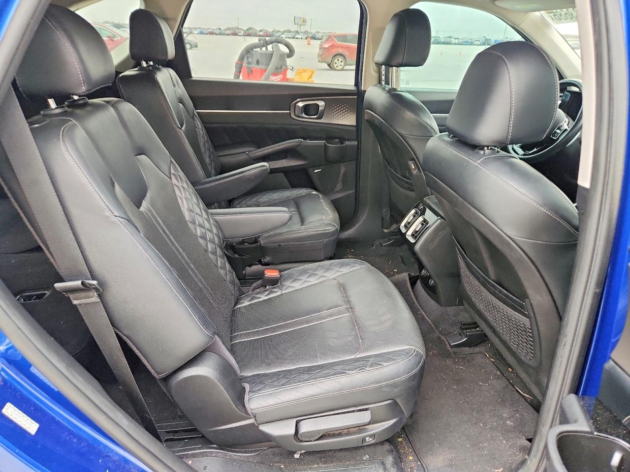 2021 KIA SORENTO SX, SXP