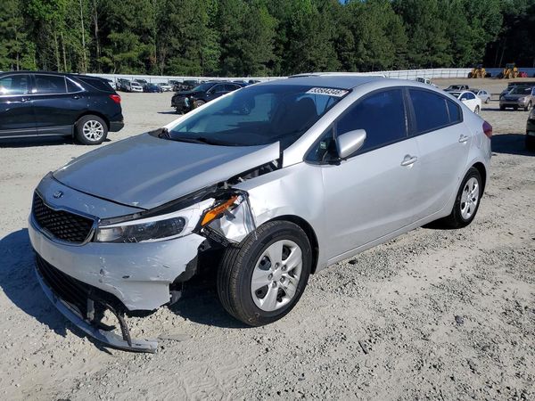 2018 KIA FORTE LX Base