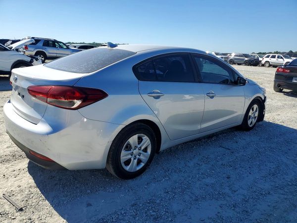 2018 KIA FORTE LX Base
