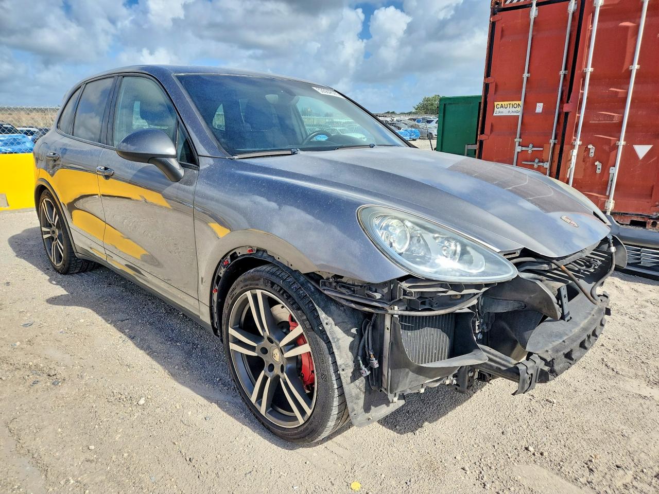 2011 PORSCHE CAYENNE