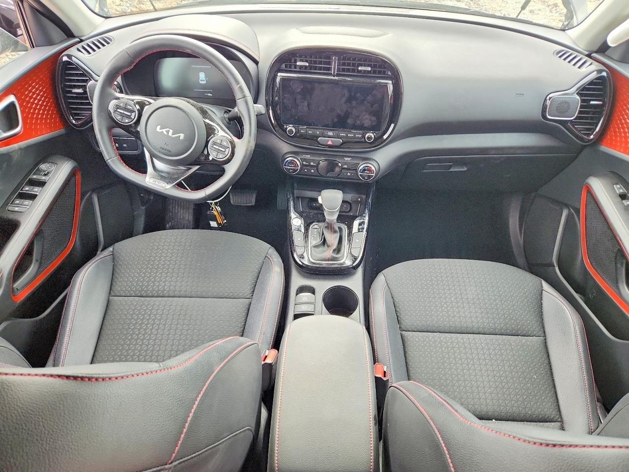 2025 KIA SOUL GT-Line