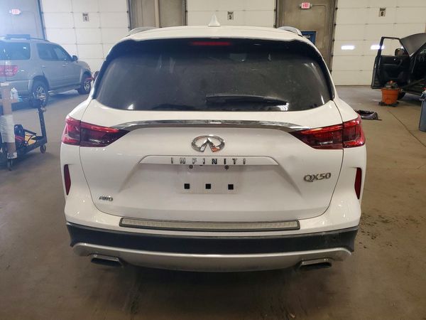 2021 INFINITI QX50 Essential — DIRR