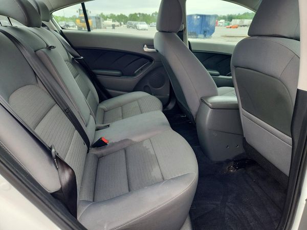 2017 KIA FORTE