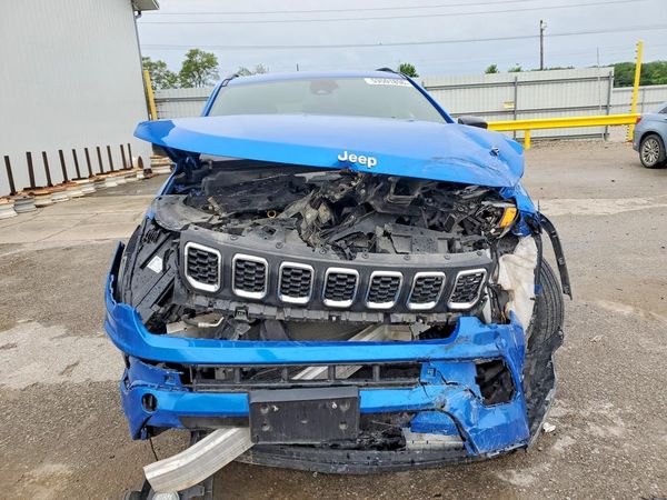 2024 JEEP COMPASS LATITUDE LUX 4X4