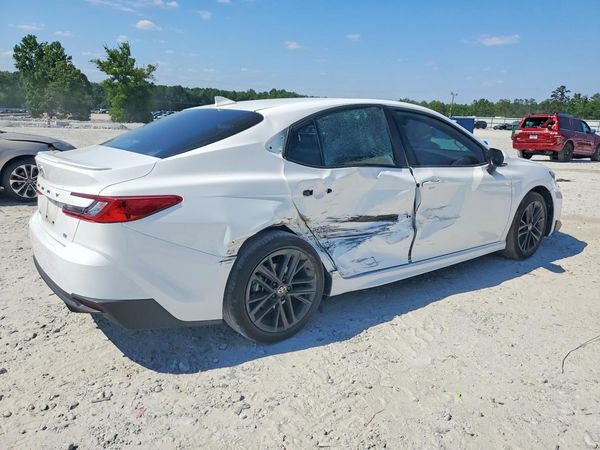 2025 TOYOTA CAMRY