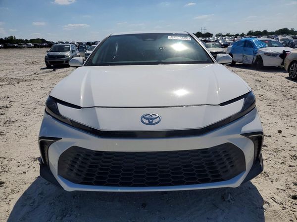 2025 TOYOTA CAMRY