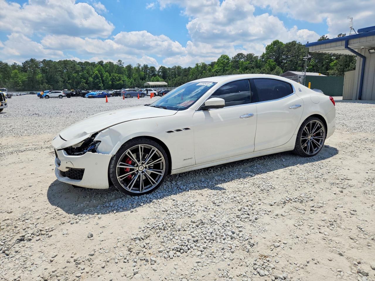 2019 MASERATI GHIBLI Luxury