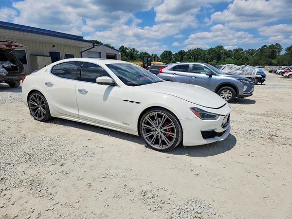 2019 MASERATI GHIBLI Luxury