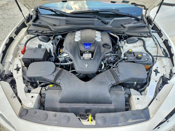 2019 MASERATI GHIBLI Luxury